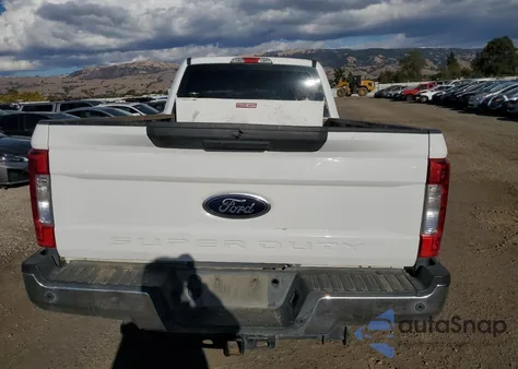 2019 Ford F250 Super Duty из США, поврежденный, VIN 1FT7X2AT1KED39242